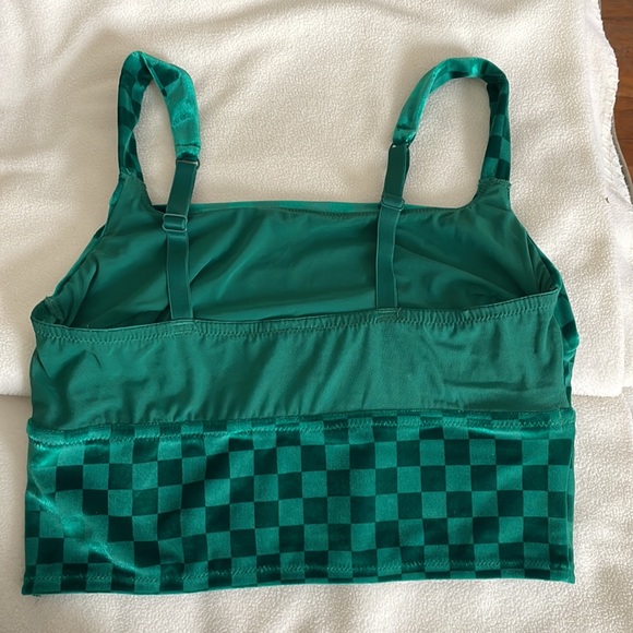 Target velvet textured green camisole - Picture 2 of 3